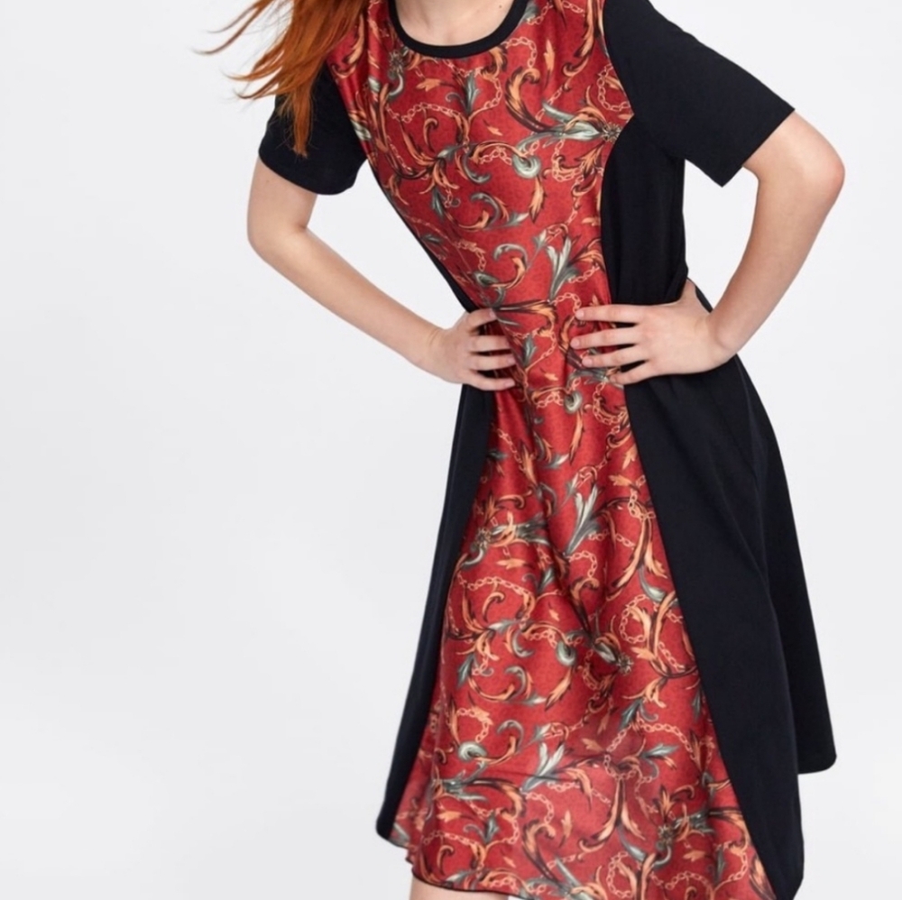 Elegant Black and Red Patterned Dress